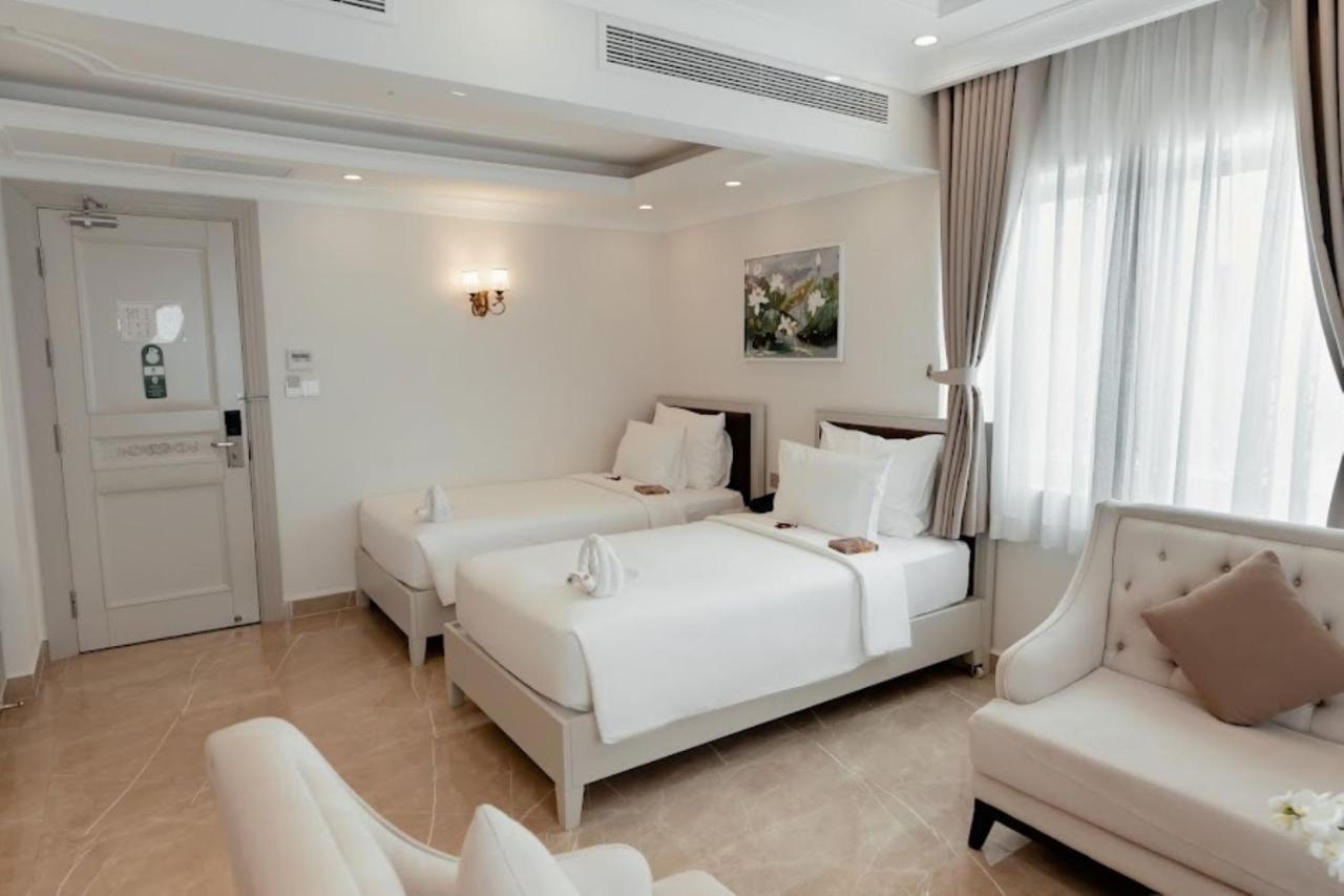 Merperle Beach Hotel Nha Trang Esterno foto