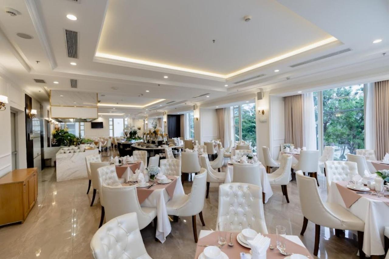 Merperle Beach Hotel Nha Trang Esterno foto
