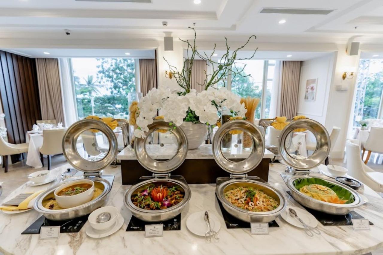 Merperle Beach Hotel Nha Trang Esterno foto