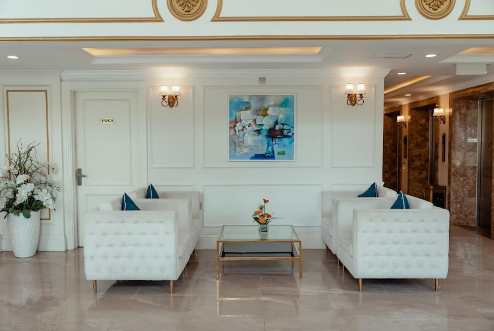 Merperle Beach Hotel Nha Trang Esterno foto
