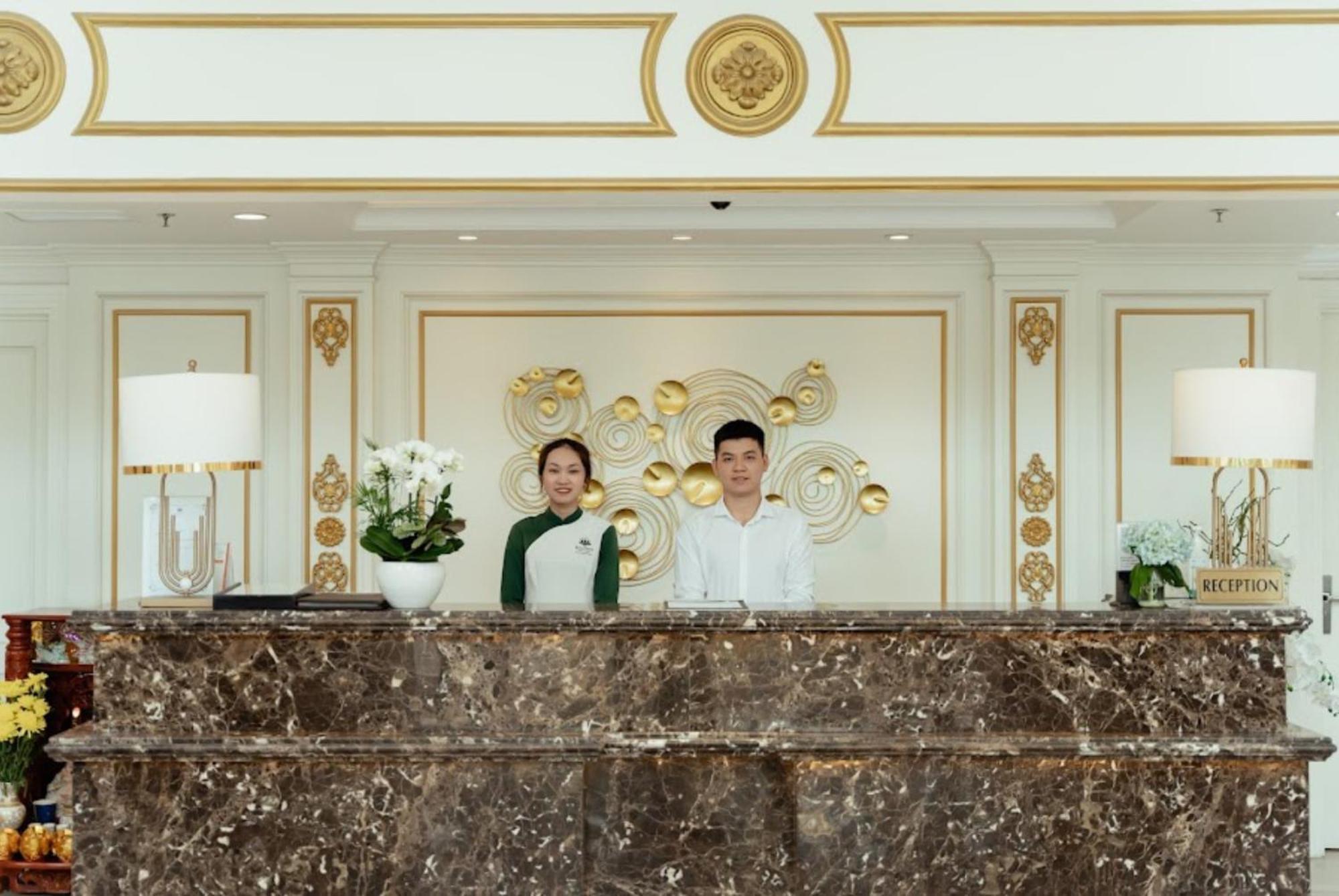 Merperle Beach Hotel Nha Trang Esterno foto